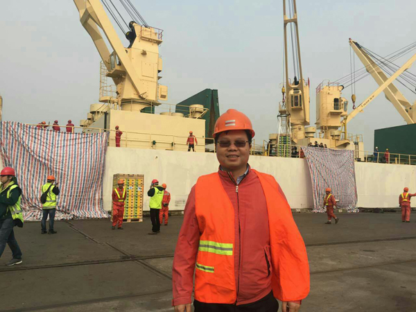 552feab9ee162.jpg